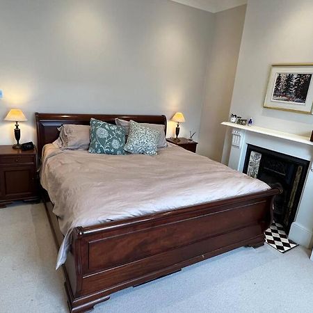 Four Bedroom Modern Victorian Wandsworth House Londra Dış mekan fotoğraf